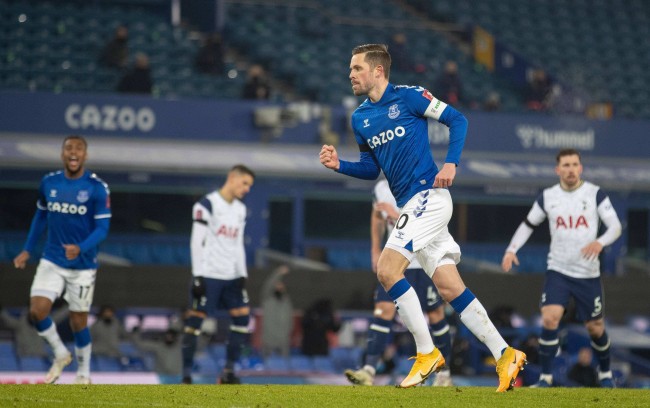 表现出色的 表现出色的